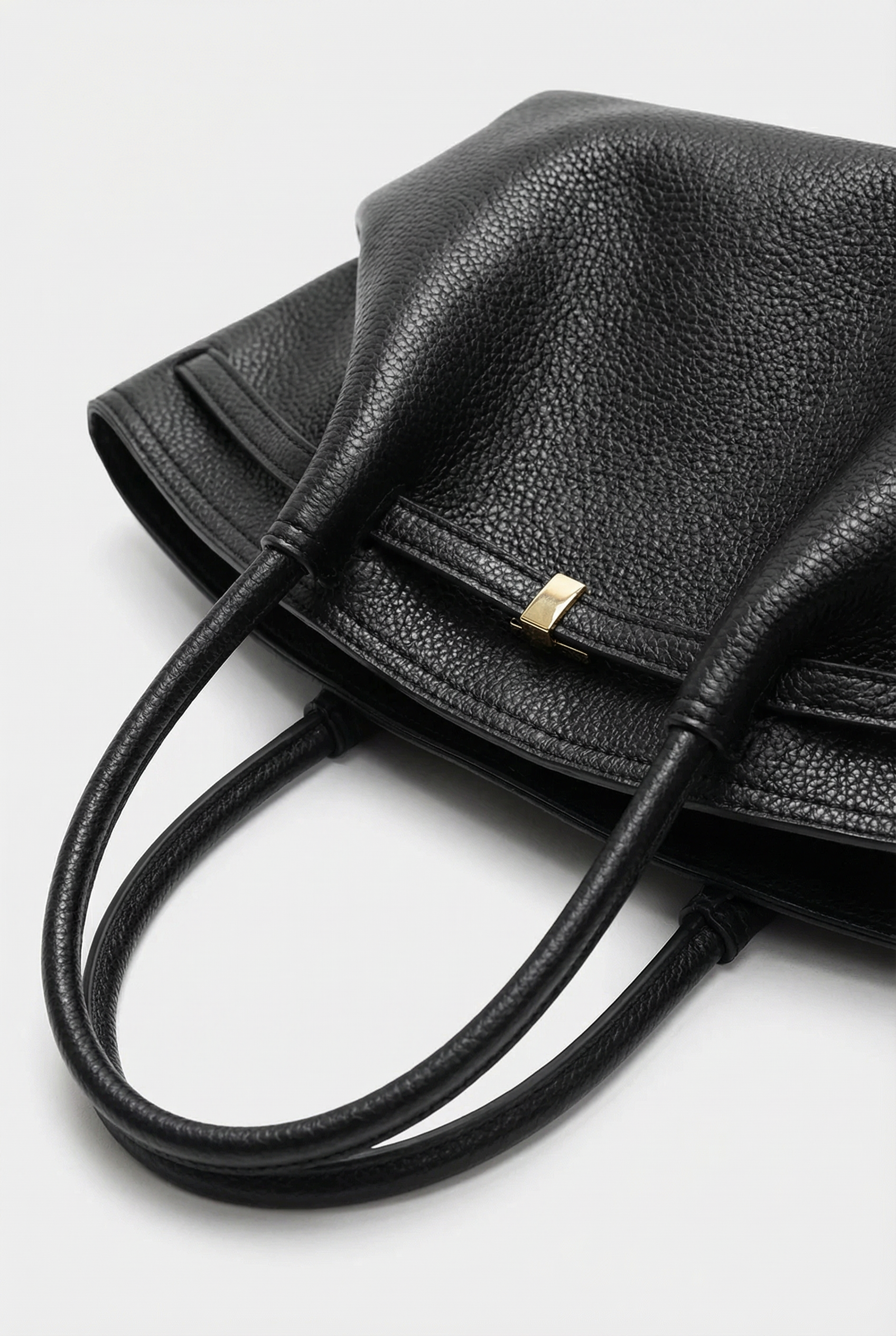 Victoria Vertical Commuter Bag - Black